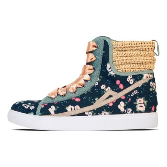 Black Encourager Hi-Top Sneaker - Women - Picture 5 of 5